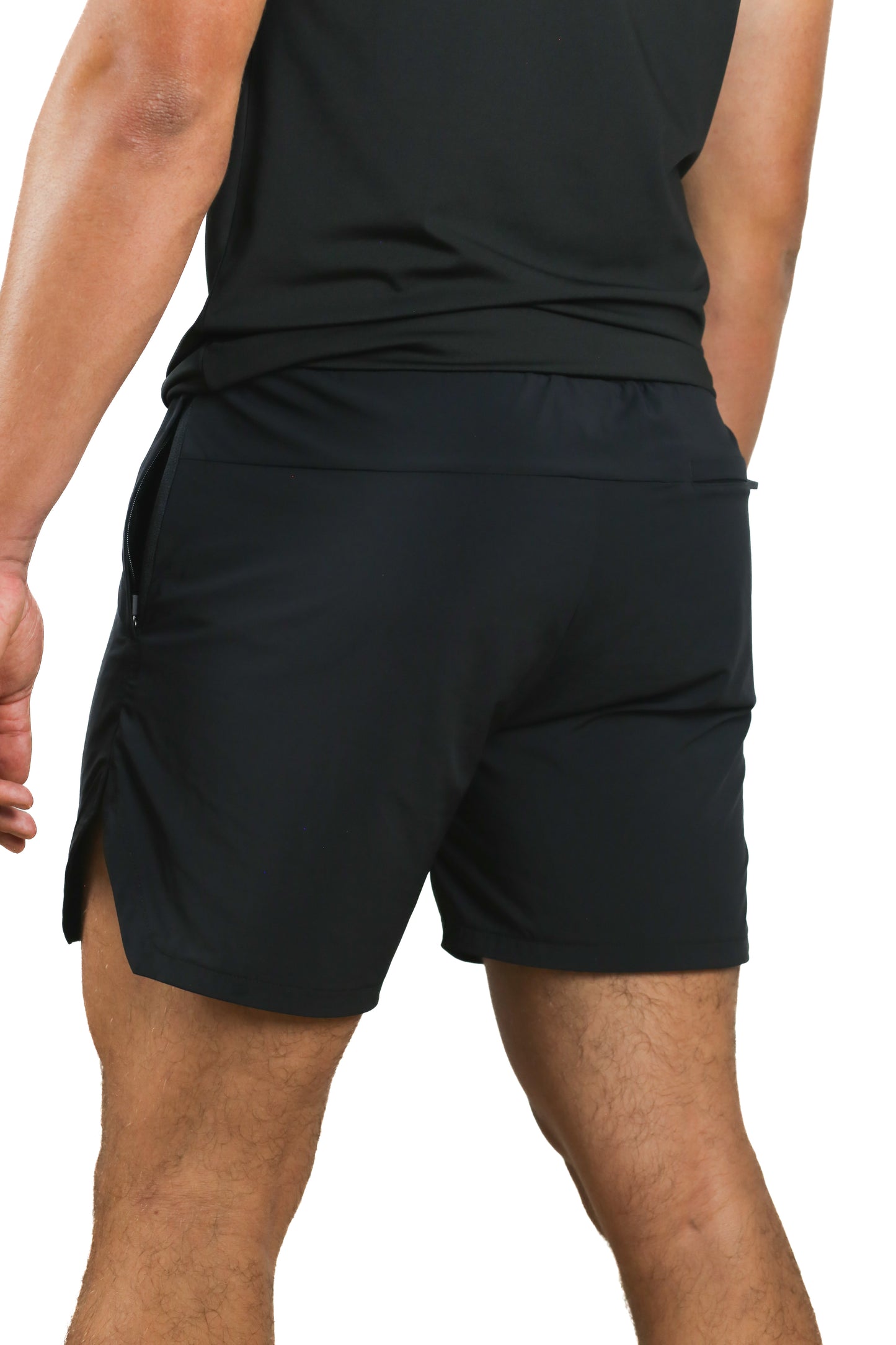 ESSENTIAL PERFORMANCE SHORT