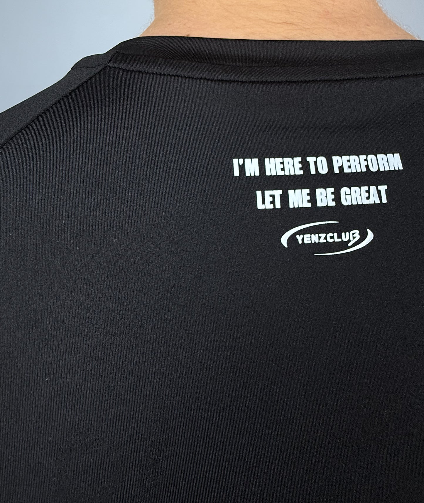 ESSENTIAL PERFORMANCE T-SHIRT