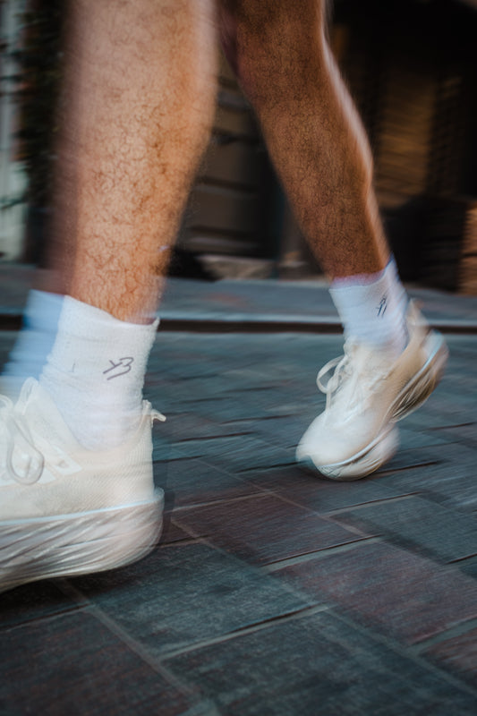 ESSENTIAL PERFORMANCE SOCKS