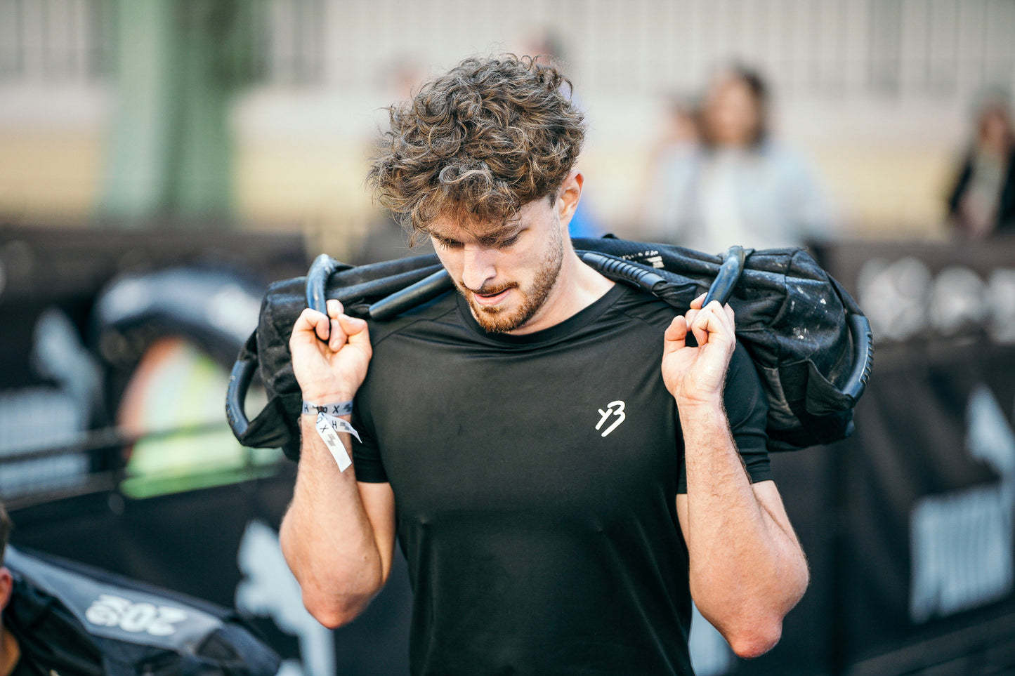 ESSENTIAL PERFORMANCE T-SHIRT